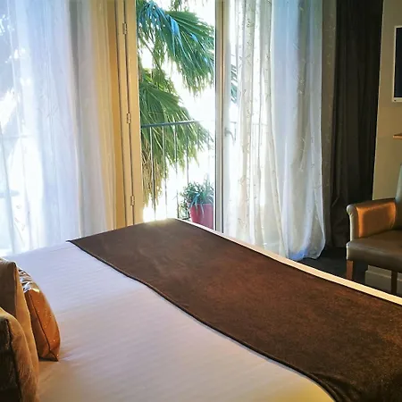 Nyx Independant Centre Gare Hotel 3*