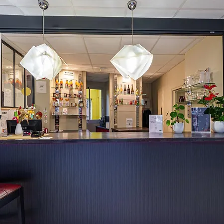 Nyx Independant Centre Gare 佩皮尼昂